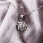 Stunning 0.5 CT VVS Moissanite Twist Pendant Necklace for Elegant Style