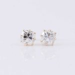 Gorgeous eight prong setting Yellow Gold Stud Earrings