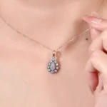 Pear of Starlight Pendant | 18K Waterfall-Inspired Diamond Pendant with Diamond Halo（Pendant Only）