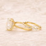 Moissanite 5.5Ct Solitaire Oval Cut Yellow Gold Engagement Ring with Marquise& Oval Cut Wedding Band - Image 4