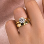 S925 Maxine Moissanite 2.0 Carat Round Cut Yellow Gold Wedding Ring Set With Wide Wedding Band