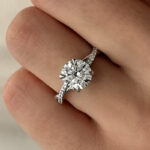 S925 Maxine Twist Moissanite 2.0 Carat Round Cut Promise Ring