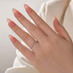 S925 Round Cut White Gold Open Wedding Band For Woman - Image 2