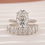S925 Moissanite 4.0Ct Solitaire Oval Cut Engagement Ring with Half Oval Cut Wedding Band - Image 3