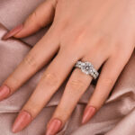 S925 Moissanite 4.0Ct Round Cut Side Stone White/Yellow Gold Travel Bridal Set - Image 4