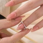 S925 Round Cut White Gold Open Wedding Band For Woman - Image 3