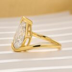 S925 4.5Ct Pear Cut Yellow Gold Engagement Ring For Woman - Image 5