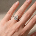 S925 4.0Ct Pear Cut Twisted Willow Ring White Gold Moissanite Diamond Ring - Image 2