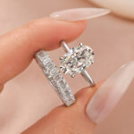 S925 Moissanite 4.0Ct Solitaire Oval Cut White Gold Wedding Ring with Emerald Cut Wedding Ring