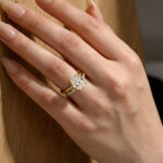 Moissanite 5.5Ct Solitaire Oval Cut Yellow Gold Engagement Ring with Marquise& Oval Cut Wedding Band - Image 3