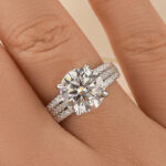 S925 Moissanite Split Shank 4.0Ct Round Cut White Gold Engagement Ring