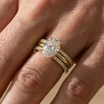 S925 Moissanite Solitaire 2.0 Ct Oval Cut Yellow Gold Wedding Ring Set