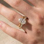 S925 Moissanite 4.0 Ct Oval Cut Yellow Gold Engagement Ring with Oval Cut Eternity Ring