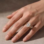 S925 Moissanite Solitaire 5.5Ct Oval Cut Wedding Ring Set With Round Cut Wedding Band - Image 2