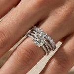 S925 2.0Ct Round Cut Moissanite Diamond Wedding Ring with Twist Bands
