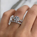 S925 Maxine Classic Moissanite 2.0 Carat Round Cut Wedding Ring Set With Eternity Wedding Band