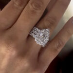 S925 3PC Classic 3.0 Carat Halo Pear Cut Wedding Ring Set In Sterling Silver - Image 2