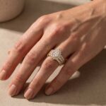 S925 3PC Classic 3.0 Carat Halo Pear Cut Wedding Ring Set In Sterling Silver - Image 7