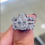S925 2.2 Carat Halo Pear Cut Wedding Ring Set With Two Luxurious Wedding Bands