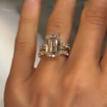 S925 3PC 5.0Ct Emerald Cut Wedding Ring Set With 2PC Open Wedding Bands - Image 3