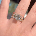 S925 4PC/3PC 4.0Ct Oval Cut Yellow Gold Engagement Ring Set with Red&White Color Stone Round Cut Band - Image 3
