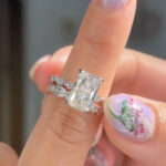 S925 2PC 3.5Ct Radiant Cut Engagement Ring with Vintage Round Cut Wedding Band - Image 2