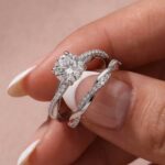 S925 Moissanite Twist 1.0Ct Round Cut 2PC Engagement Ring with 0.22Ct Round Cut Wedding Band - Image 2