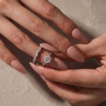 S925 Moissanite Twist 1.2Ct Round Cut 18K White Gold Pave Engagement Ring with Twist Wedding Band - Image 3