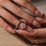 S925 Moissanite Twist 2.0Ct Round Cut Engagement Ring With Classic Twist Wedding Band - Image 3