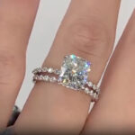 S925 Exquisite 2.0 Carat Cushion Cut Women's Wedding Ring Set In Sterling Silver
