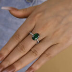 S925 Classic Oval Cut Emerald Green Simulated Diamond Engagement Ring - Image 3