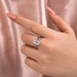 S925 Maxine Moissanite 4.0 Ct Hidden Halo Solitaire Oval Cut Wedding Ring - Image 3