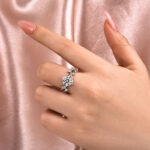 S925 Maxine Vintage Moissanite 2.0 Carat Vine Design Round Cut Engagement Ring - Image 4