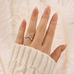 S925 0.2Ct Vine Twist Vintage Wedding Band In Sterling Silver - Image 2