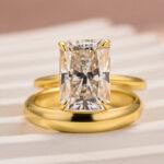 S925 Maxine Moissanite 4.5 Ct Radiant Cut Yellow Gold Wedding Ring Set with Wide Band - Image 4