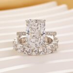 S925 2PC 7.0Ct Radiant Cut Engagement Ring with Cushion & Radiant Cut Wedding Band - Image 4