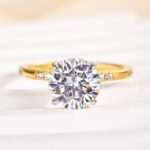 S925 Maxine Elegant Moissanite Two-Tone 2.0 Carat Round Cut Engagement Ring - Image 3