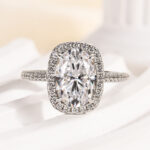 S925 Maxine Special Moissanite Halo 2.5 Carat Oval Cut Engagement Ring In Sterling Silver - Image 4