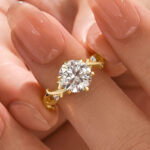 S925 Moissanite 2.0 Ct Twig 6 Prong Round Cut Twist Yellow Gold Engagement Ring