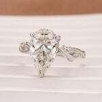 S925 4.0Ct Pear Cut Twisted Willow Ring White Gold Moissanite Diamond Ring - Image 4