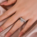 S925 Moissanite 2.0 Carat Round Cut Wedding Ring Set For Women - Image 4
