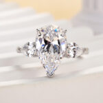 S925 Gorgeous 4.0Ct Pear Cut Three Stone Engagement Ring - Image 4