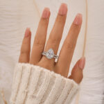 S925 Maxine 2PC Classic Halo Pear Cut Wedding Ring Set With Classic Wedding Band - Image 3