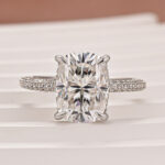 S925 Moissanite 4.0Ct Cushion Cut White Gold Moissanite Diamond Engagement Ring - Image 4
