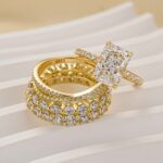 S925 4PC 3.5Ct Radiant Cut Wedding Ring Set With Three Classic Wedding Bands - Image 3
