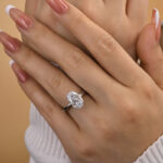 S925 Luxury 4.0Ct Wide Band Oval Cut Engagement Ring - Image 2