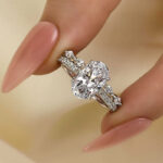 S925 2.5Ct Oval Cut Wedding Ring Set Travel Ring With Classic Wedding Band - Image 2