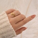 S925 Elegant Curved Wedding Band For Woman in Sterling Silver - Image 2