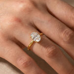 S925 Maxine Sparkle Moissanite 2.0 Carat Oval Cut Engagement Ring In Sterling Silver