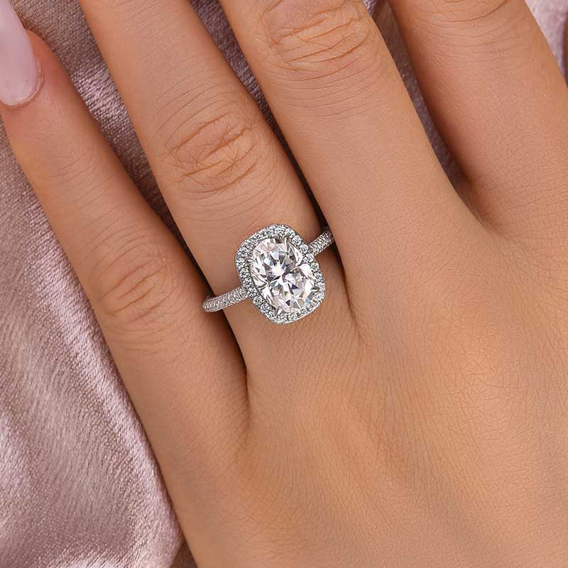 ER1128-1 S925 Maxine Special Moissanite Halo 2.5 Carat Oval Cut Engagement Ring In Sterling Silver - Image 1